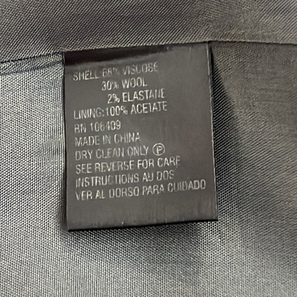 Tahari blue gray pinstriped business jacket size 8 - Picture 7 of 11